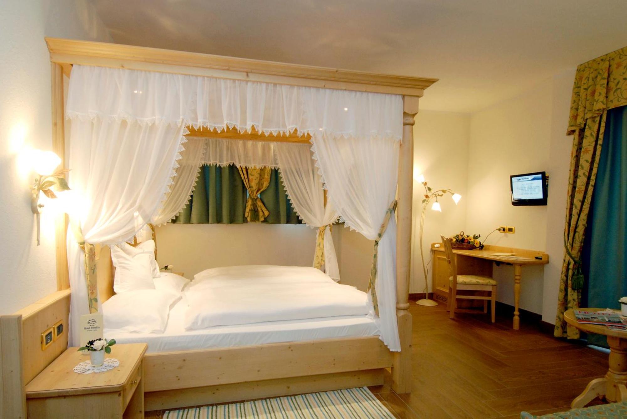 Paradise Lodge ลีวินโญ ภายนอก รูปภาพ