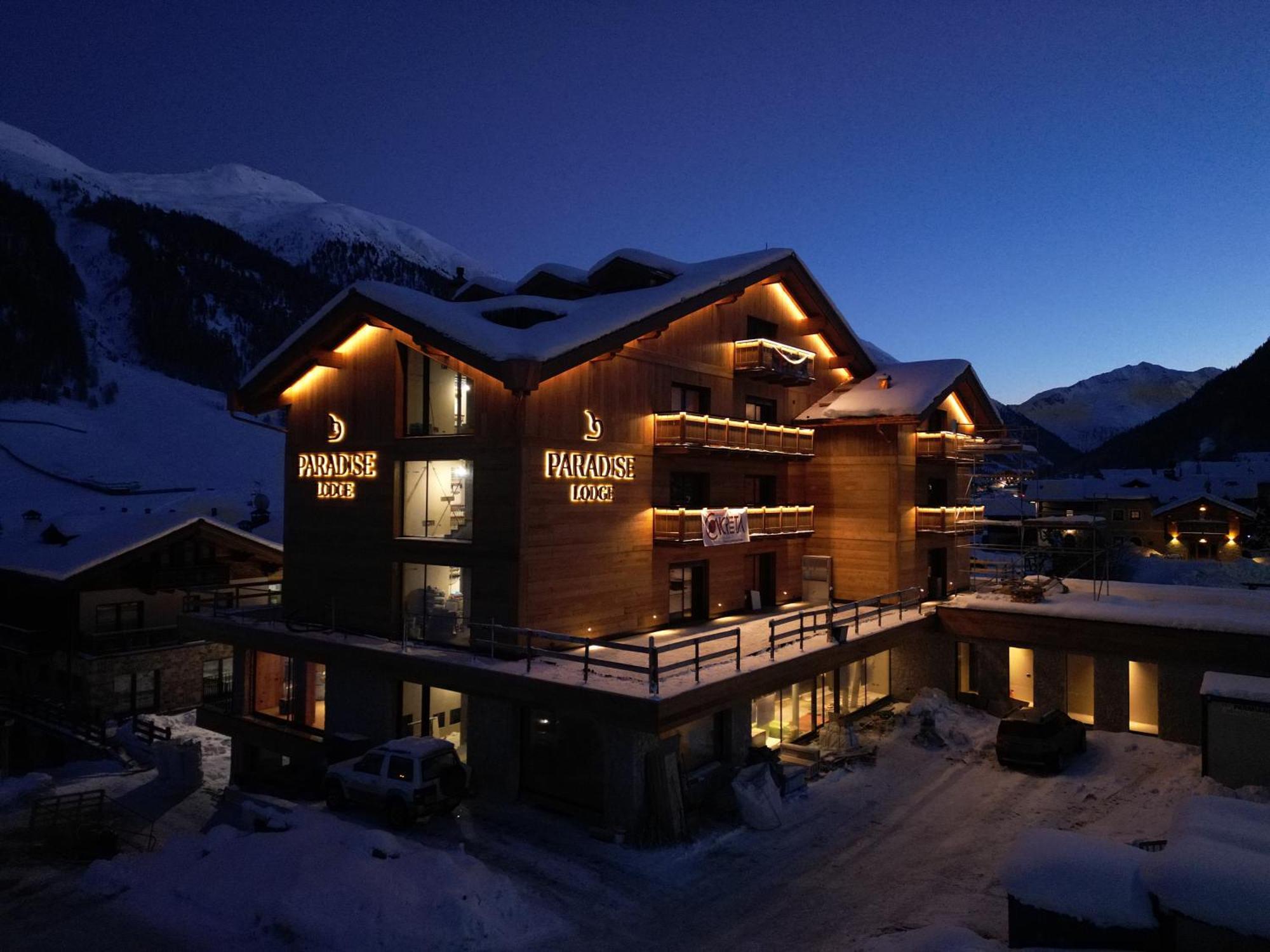 Paradise Lodge ลีวินโญ ภายนอก รูปภาพ